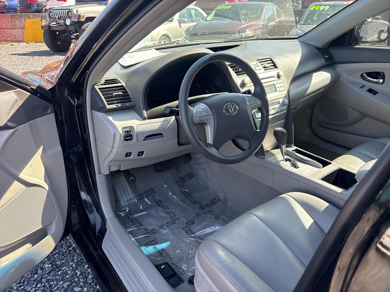 Toyota Camry Hybrid Sedan 2009