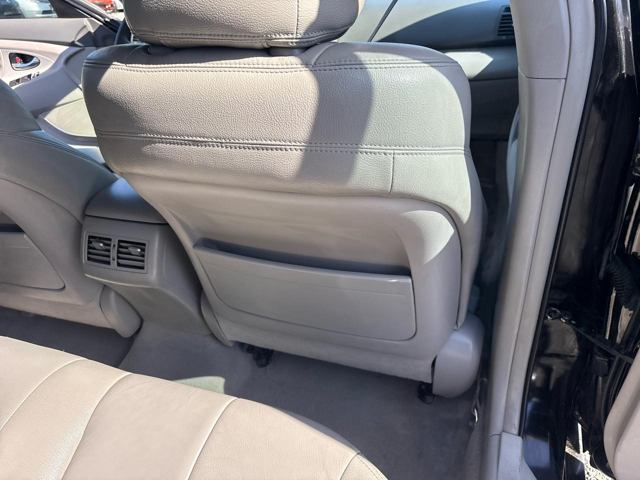 Toyota Camry Hybrid Sedan 2009