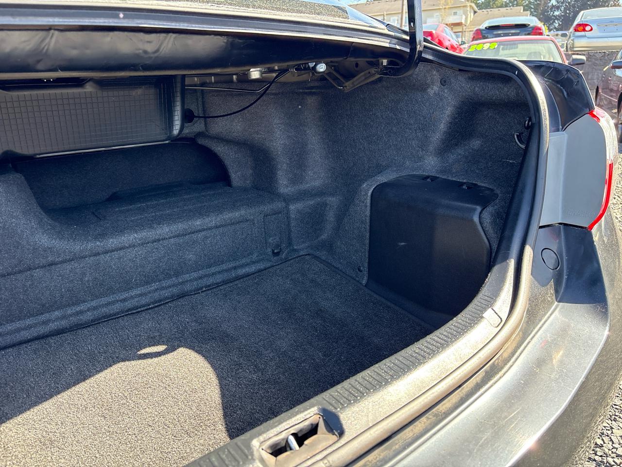Toyota Camry Hybrid Sedan 2009