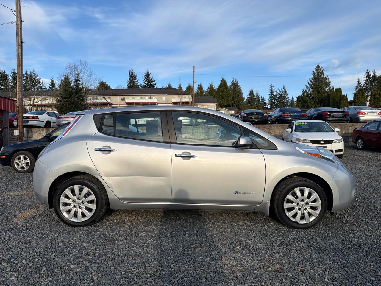 Nissan Leaf S 2013