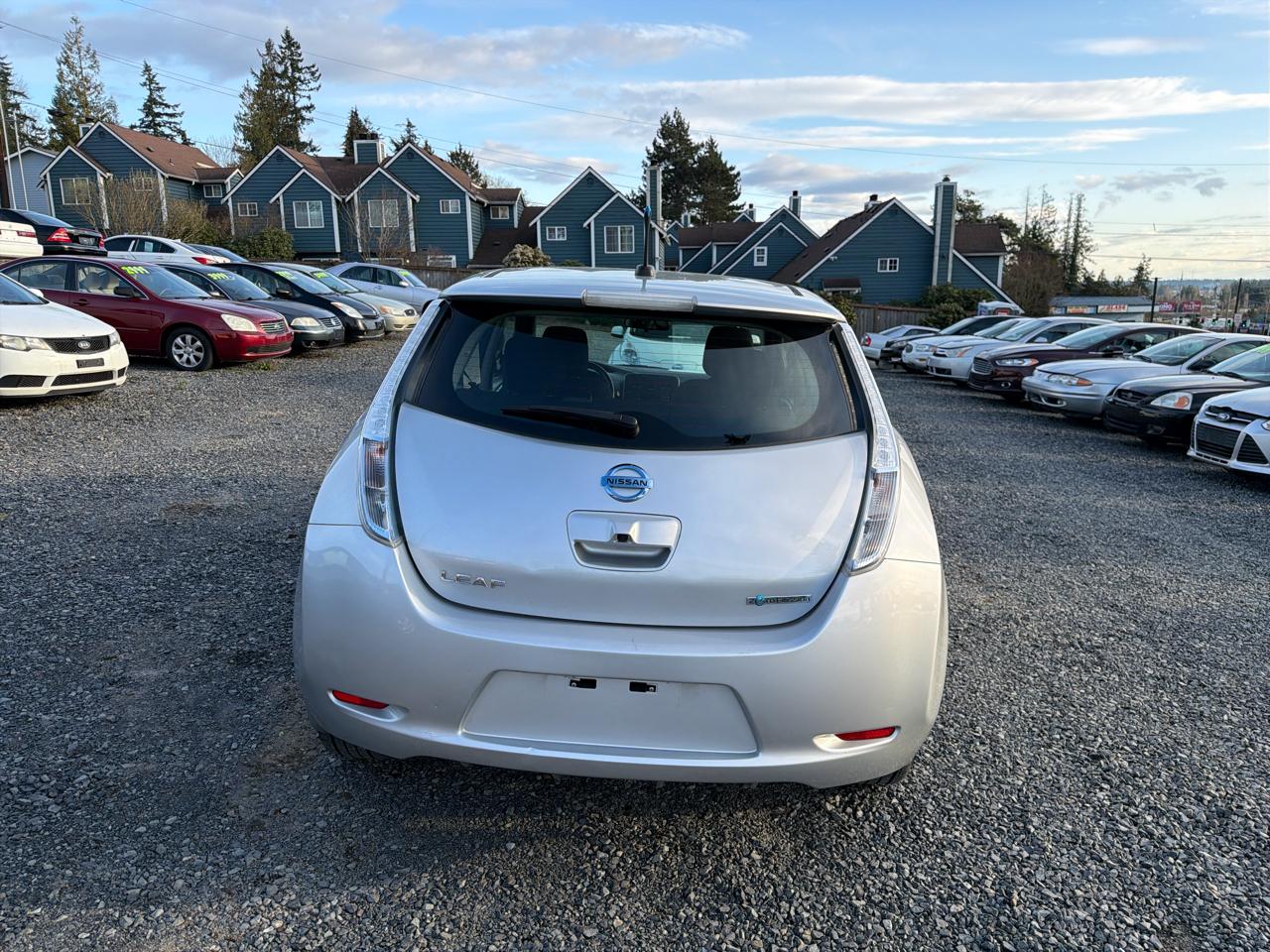 Nissan Leaf S 2013