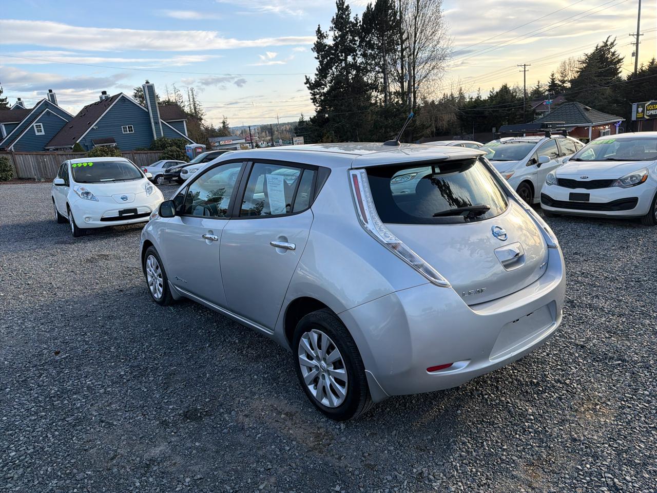 Nissan Leaf S 2013