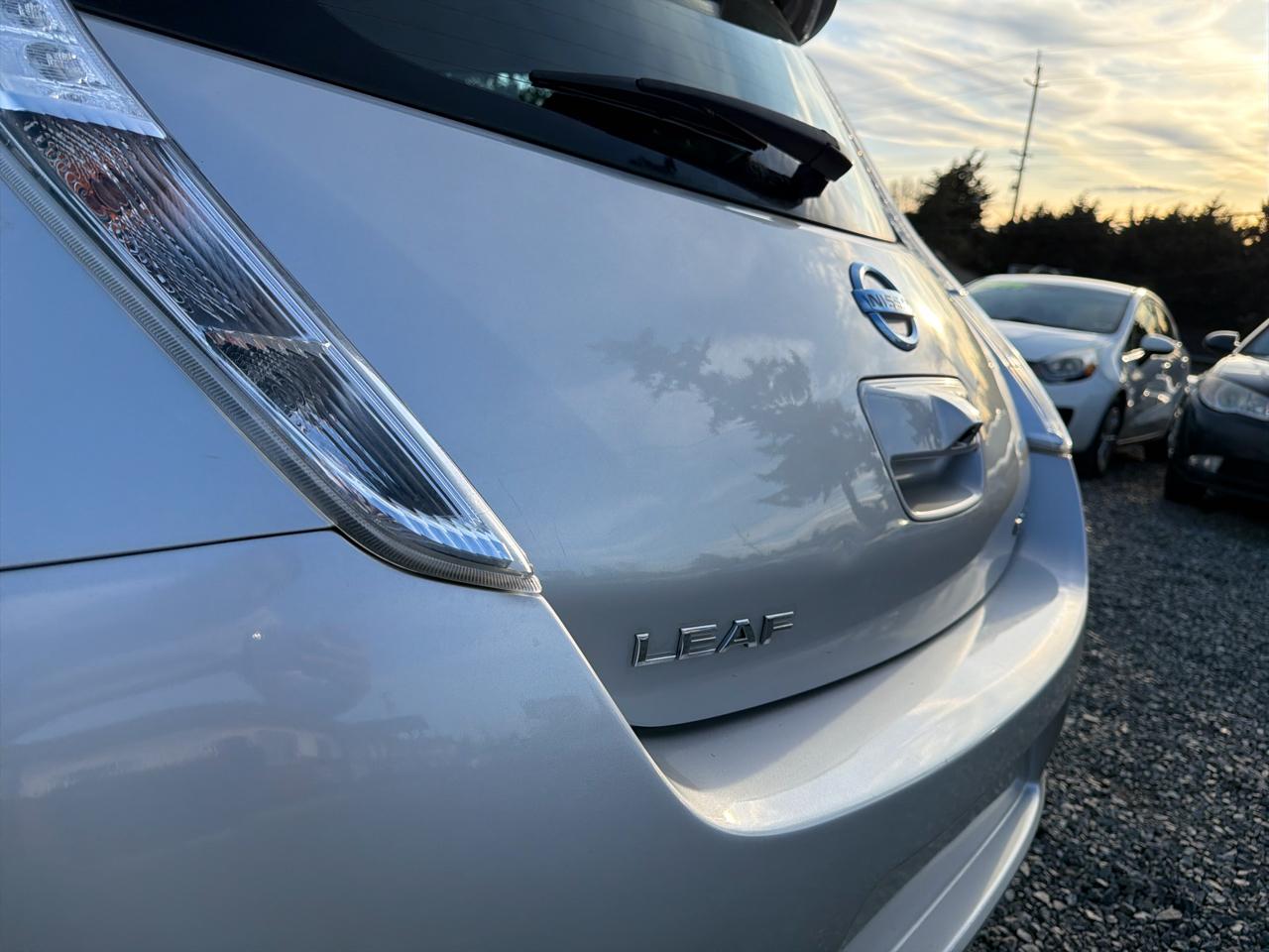 Nissan Leaf S 2013