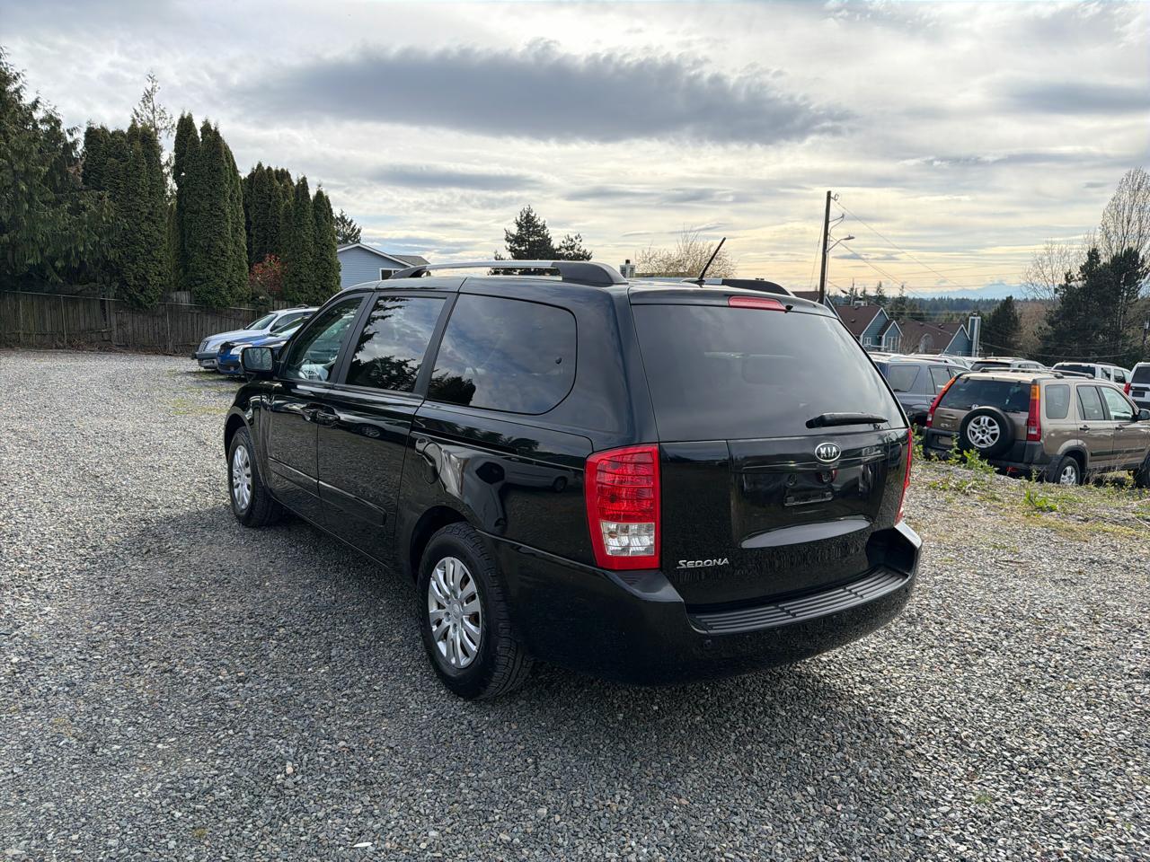 Kia Sedona LX LWB 2012