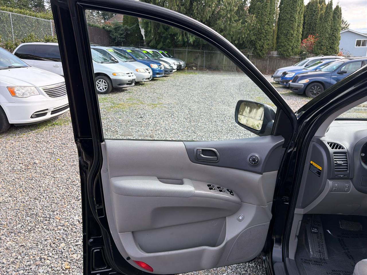 Kia Sedona LX LWB 2012