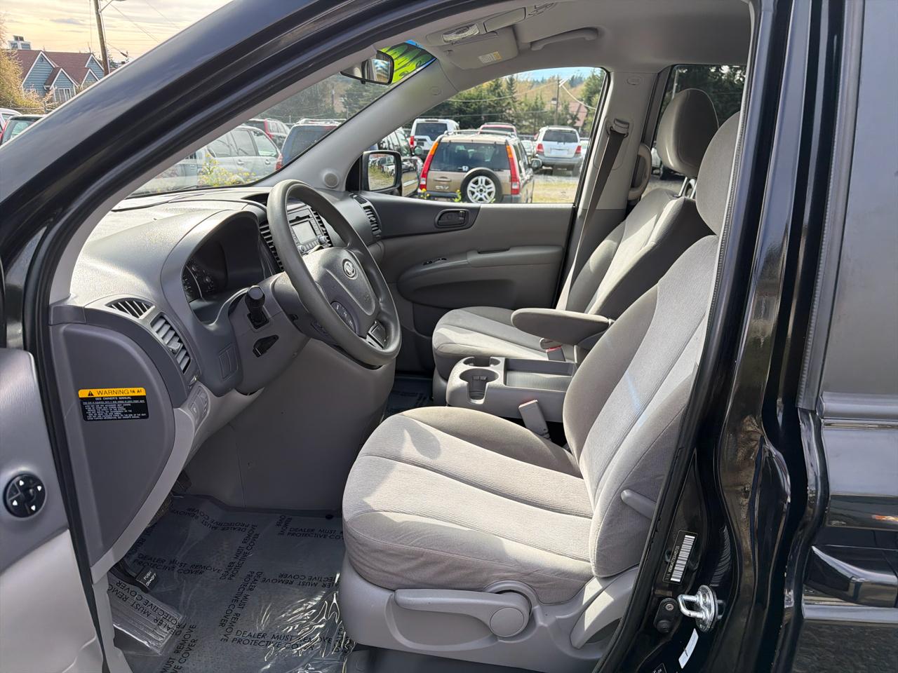Kia Sedona LX LWB 2012