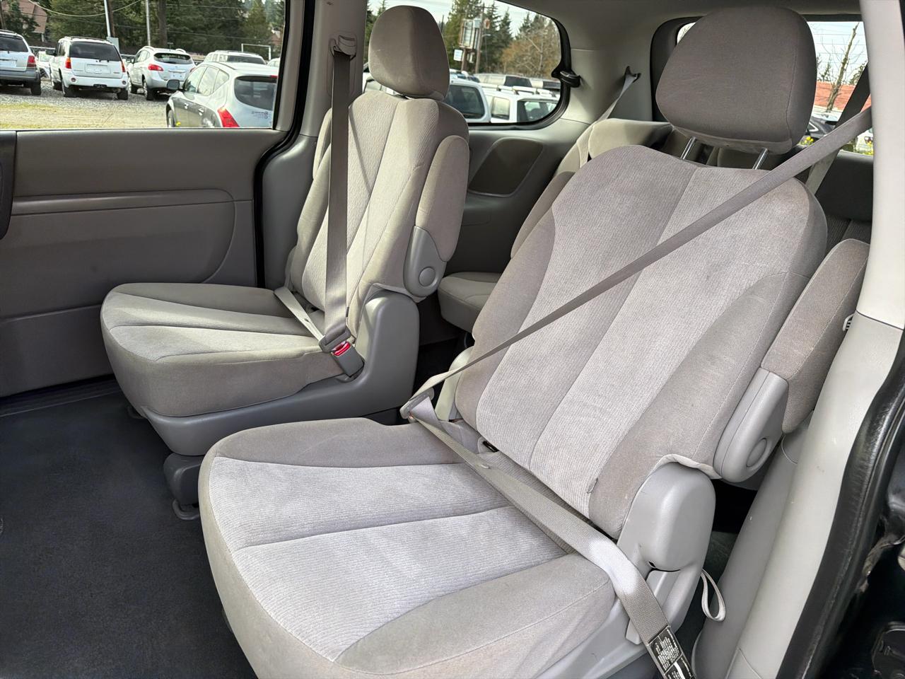 Kia Sedona LX LWB 2012