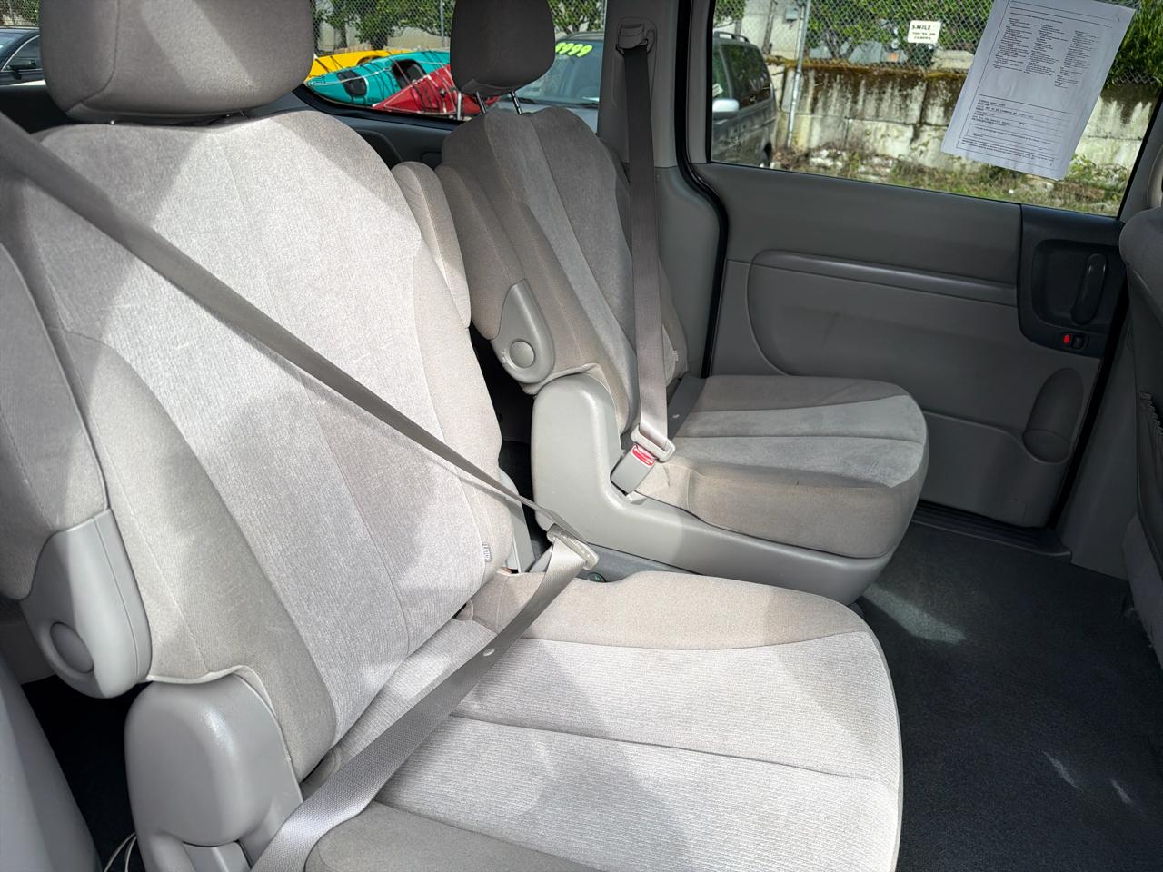 Kia Sedona LX LWB 2012