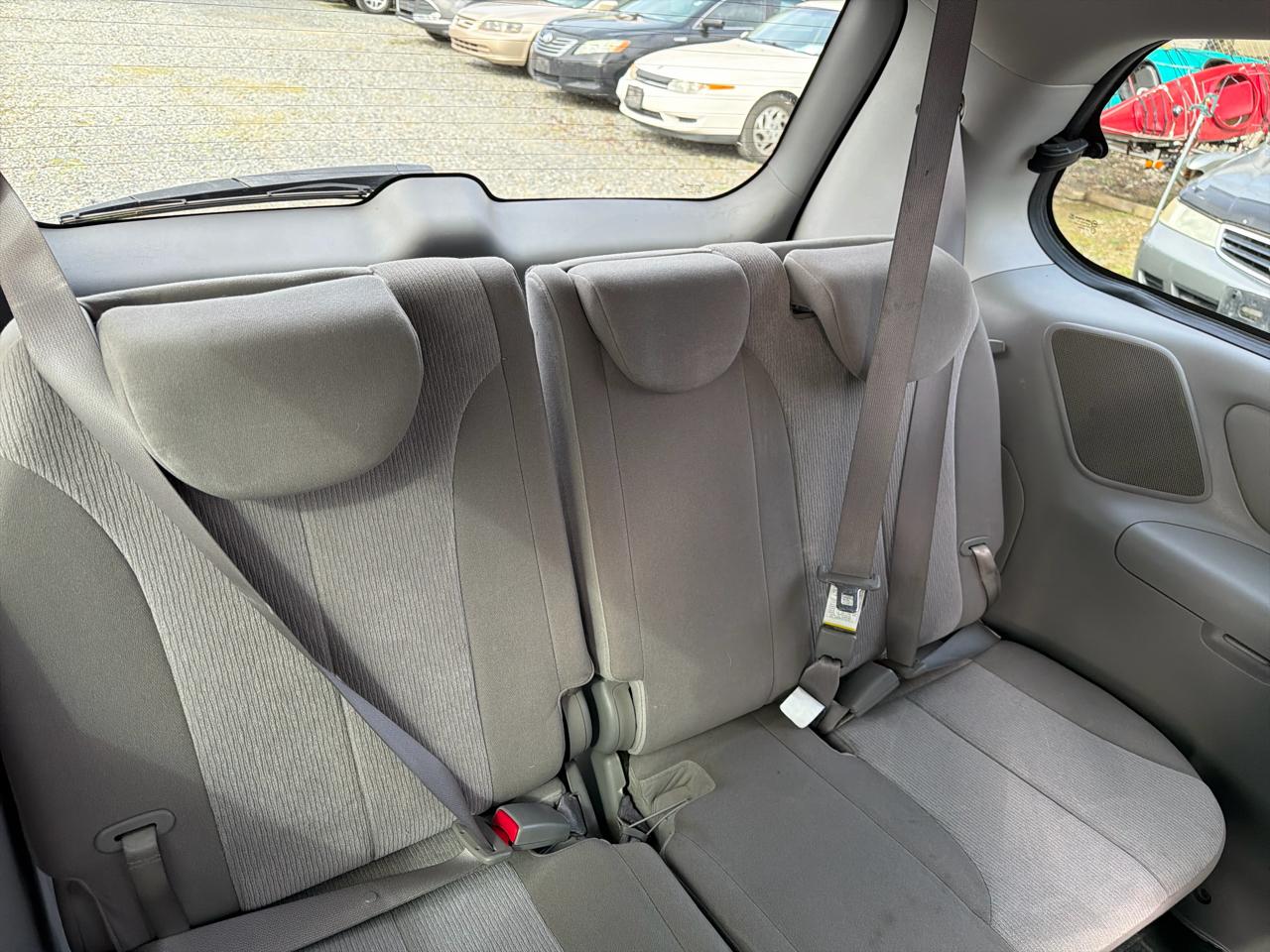 Kia Sedona LX LWB 2012