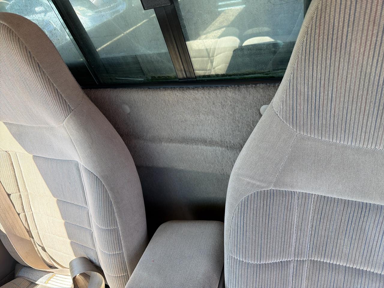 Ford Ranger XL Reg. Cab Short Bed 4WD 1997