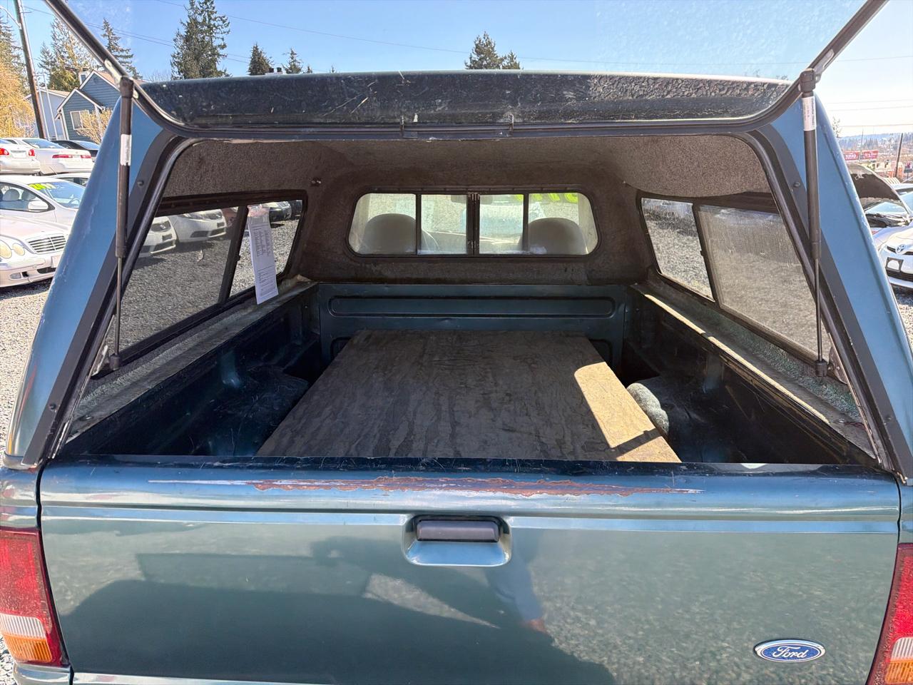 Ford Ranger XL Reg. Cab Short Bed 4WD 1997