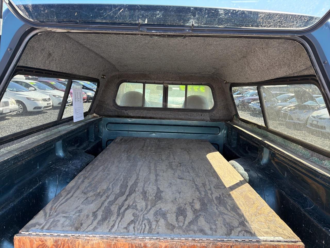 Ford Ranger XL Reg. Cab Short Bed 4WD 1997