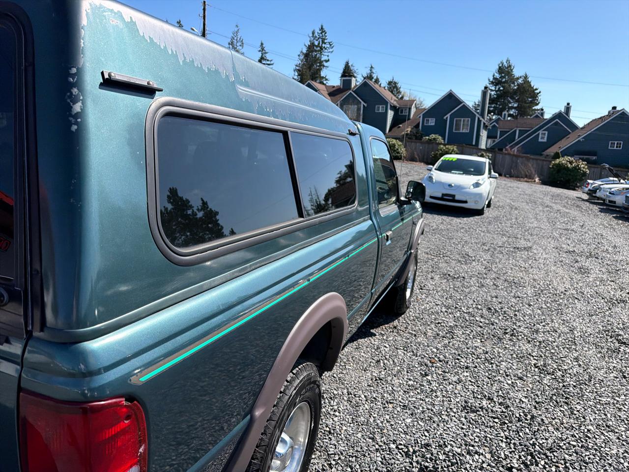 Ford Ranger XL Reg. Cab Short Bed 4WD 1997