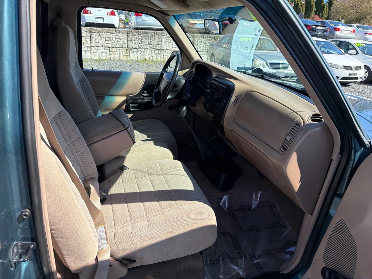 Ford Ranger XL Reg. Cab Short Bed 4WD 1997