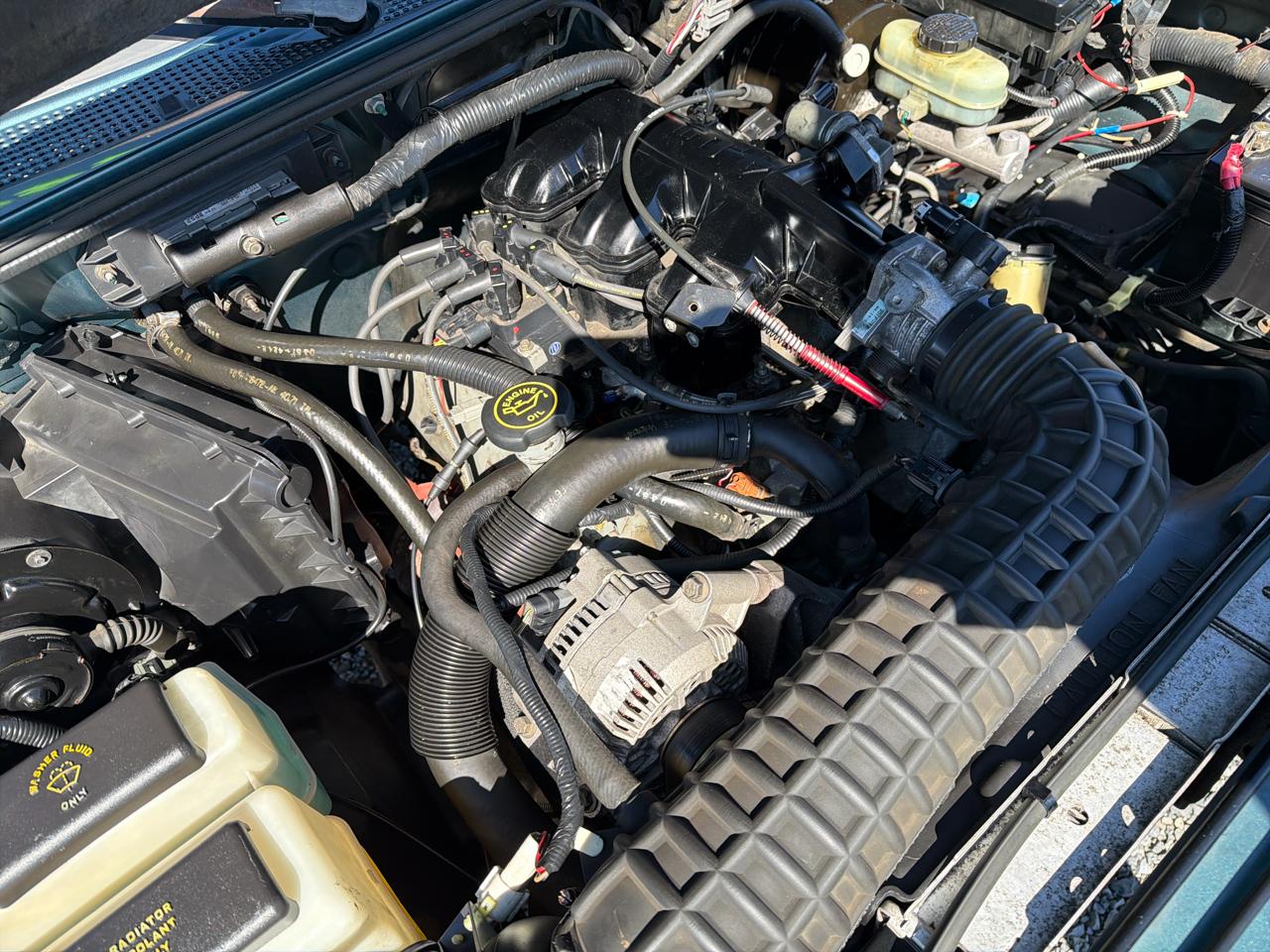 Ford Ranger XL Reg. Cab Short Bed 4WD 1997