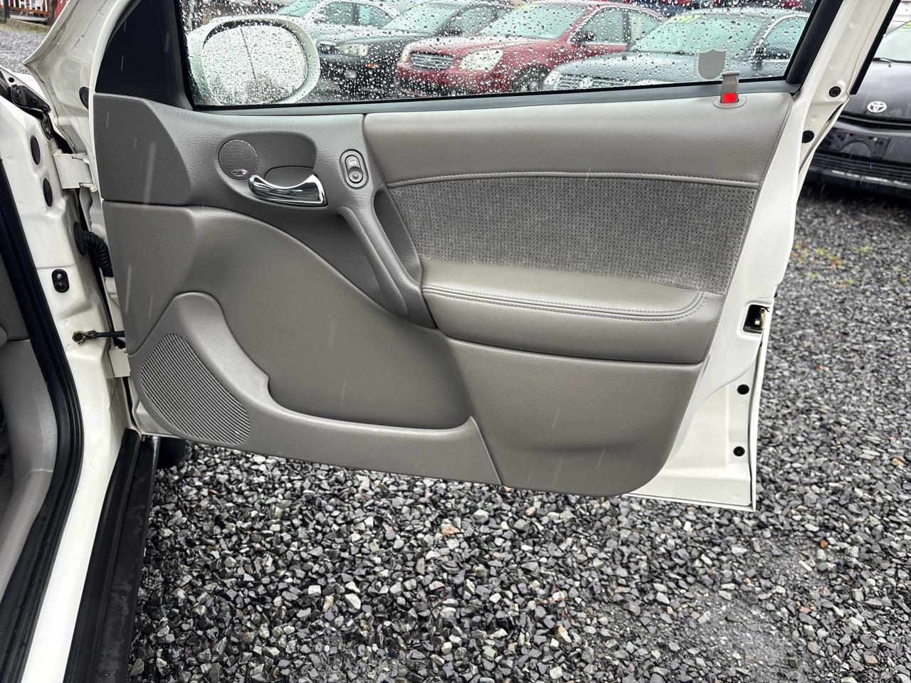 Saturn LW LW200 2002