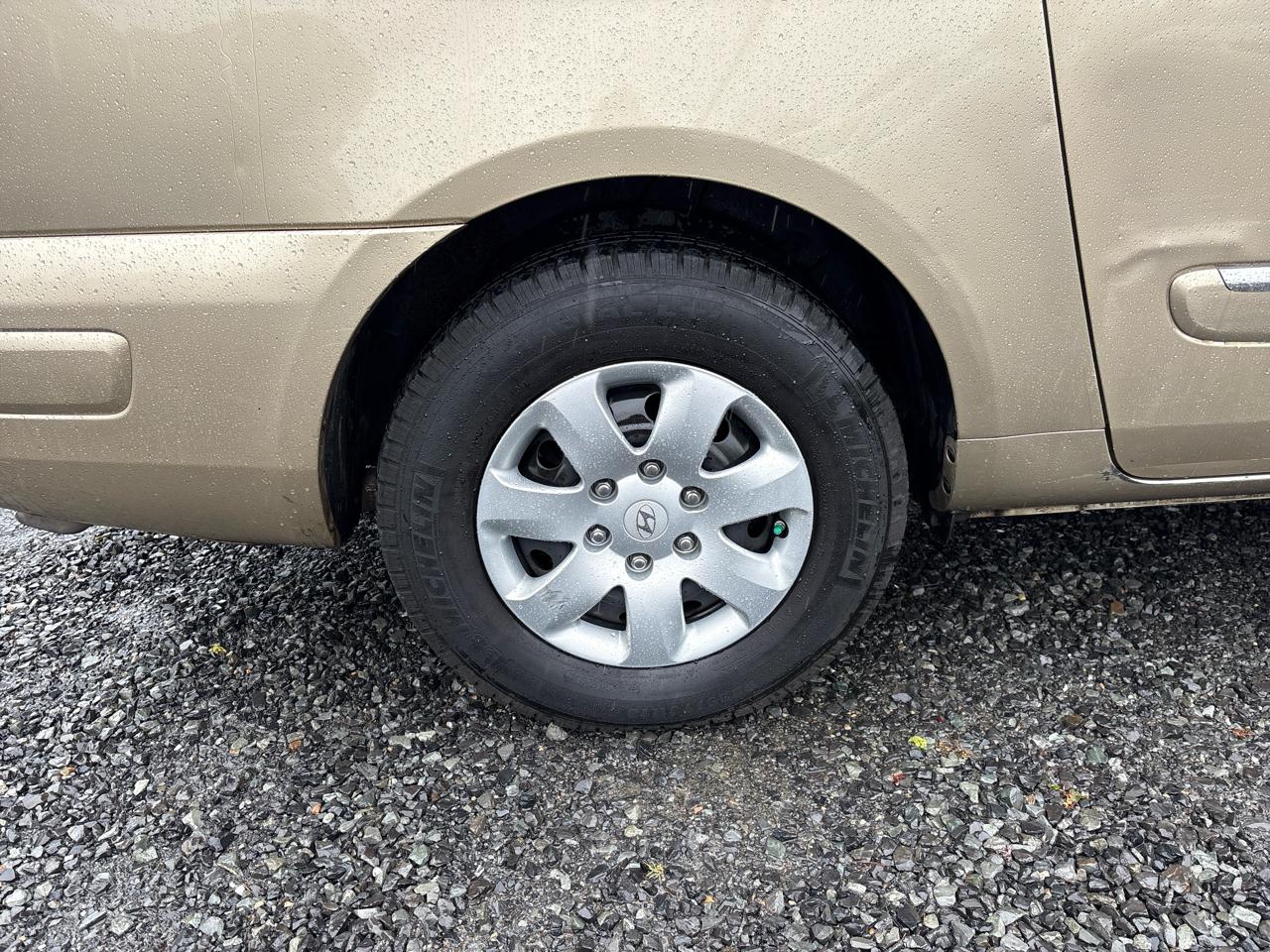 Hyundai Entourage SE 2007