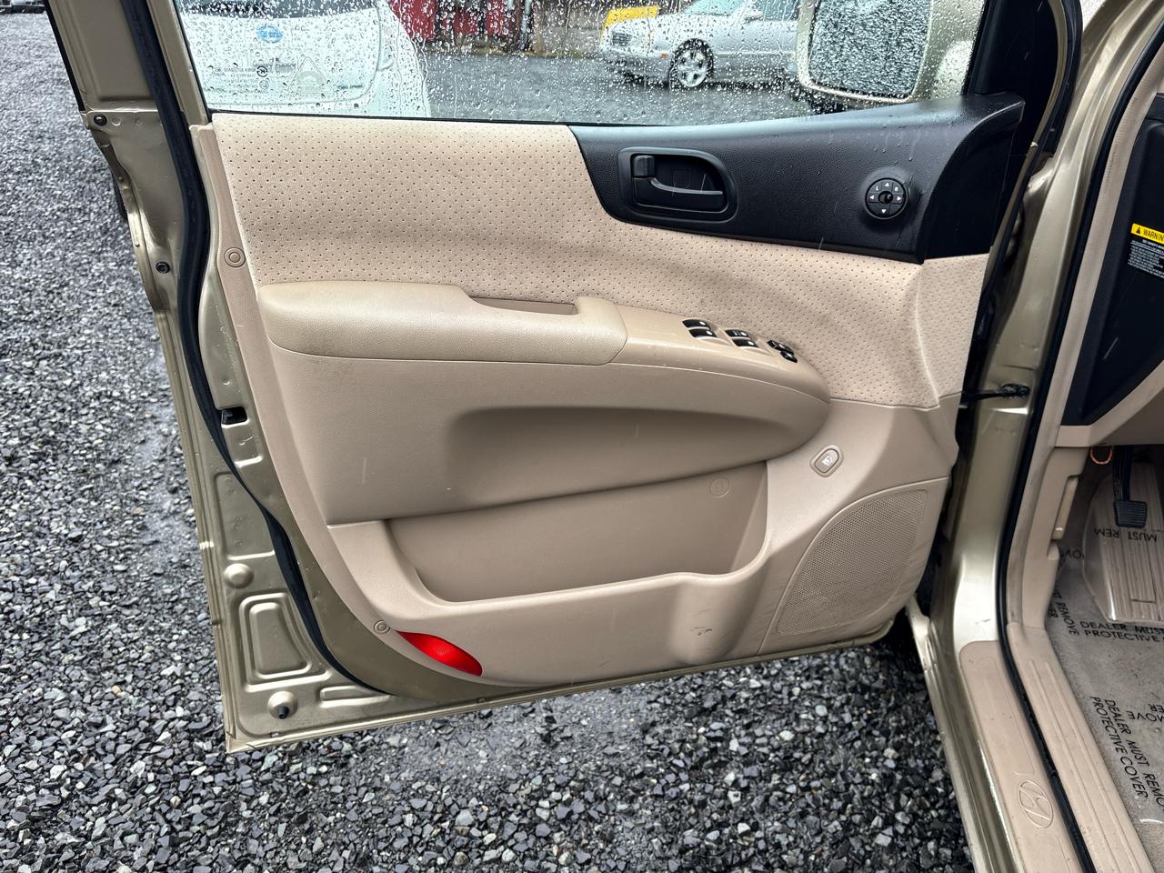 Hyundai Entourage SE 2007