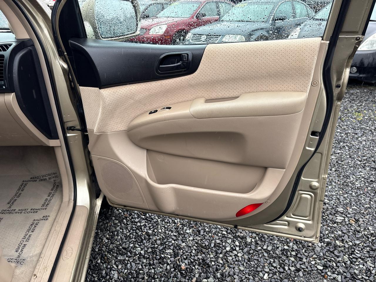 Hyundai Entourage SE 2007