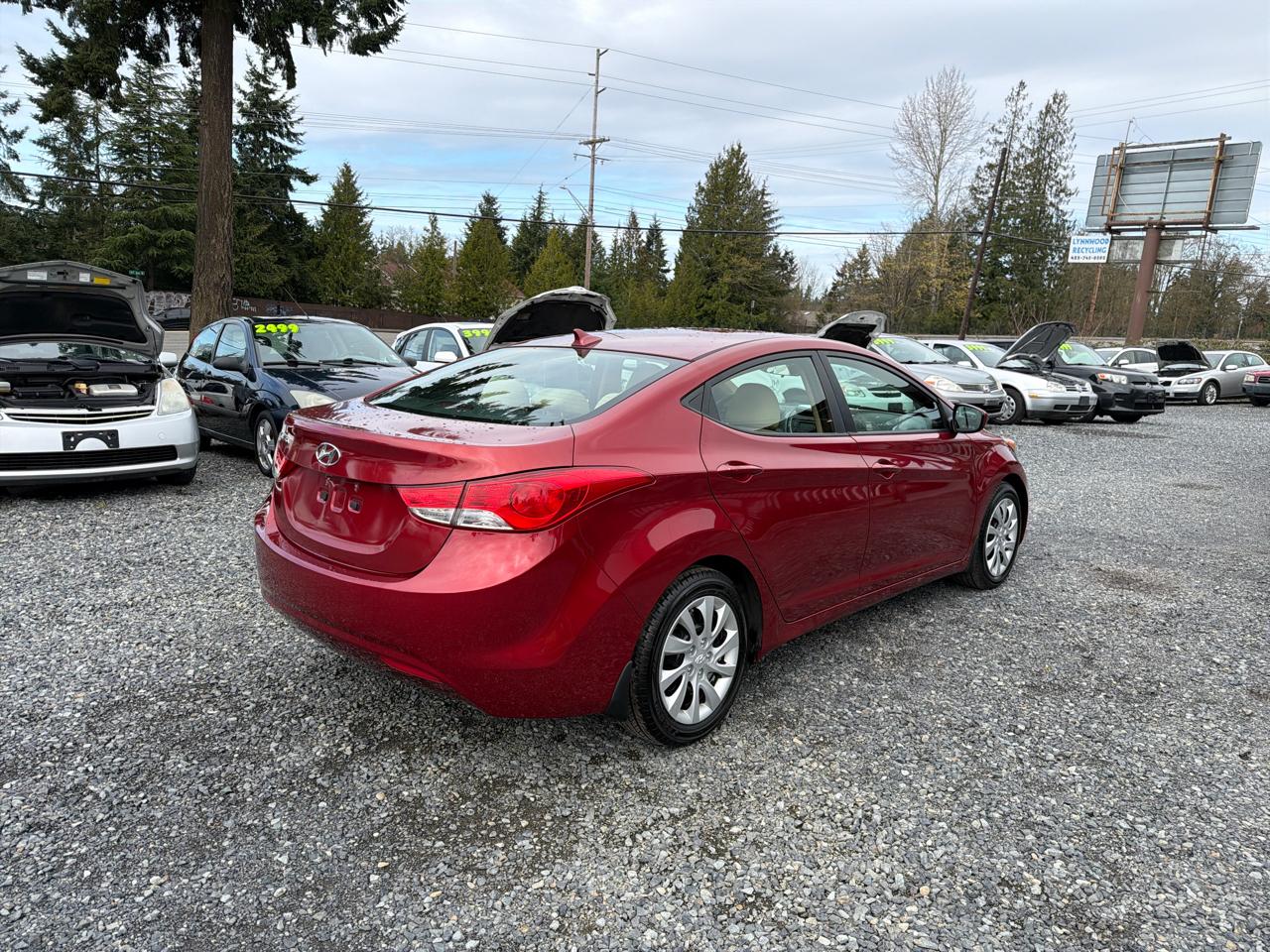 Hyundai Elantra Limited 2013