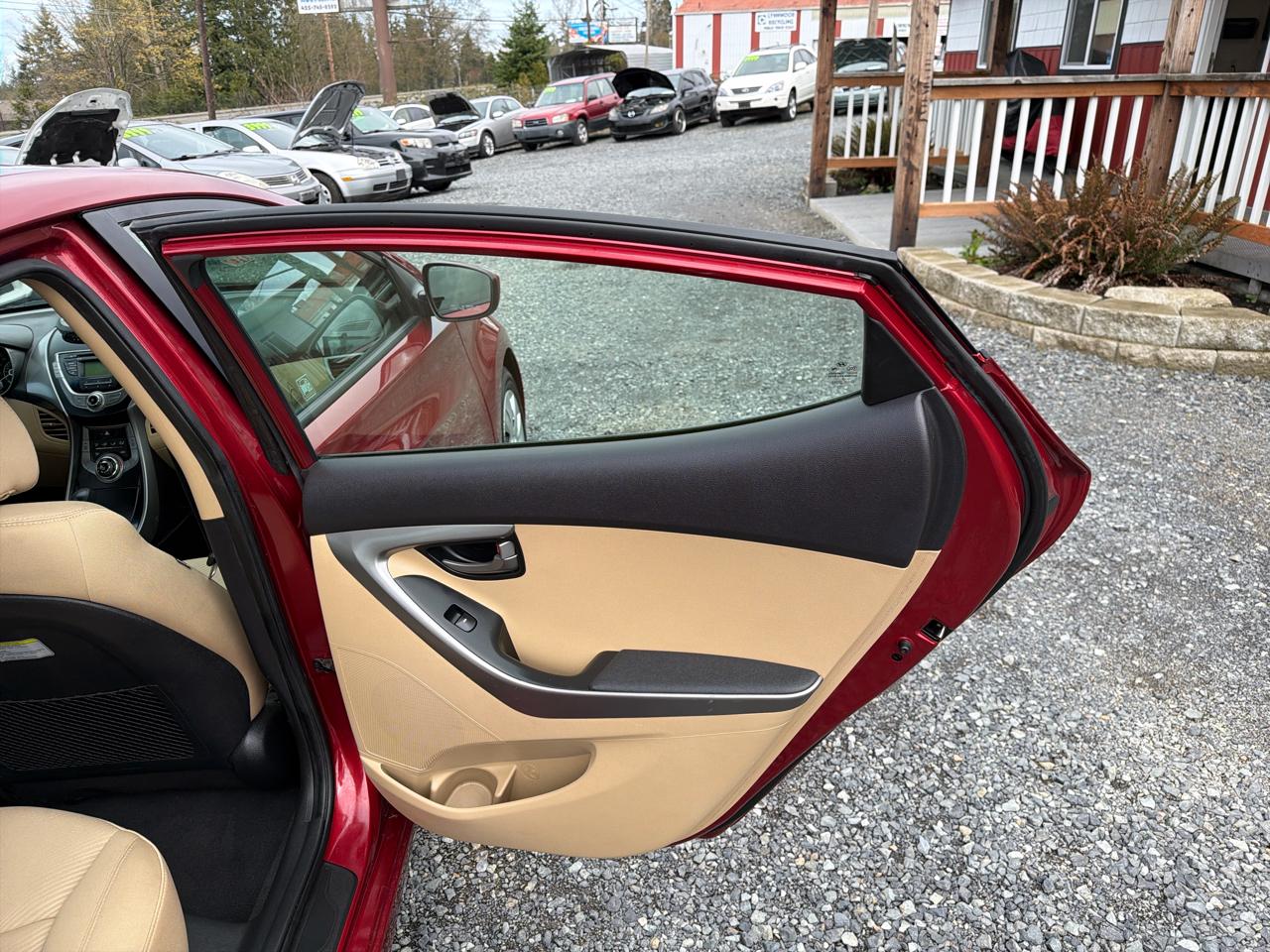 Hyundai Elantra Limited 2013