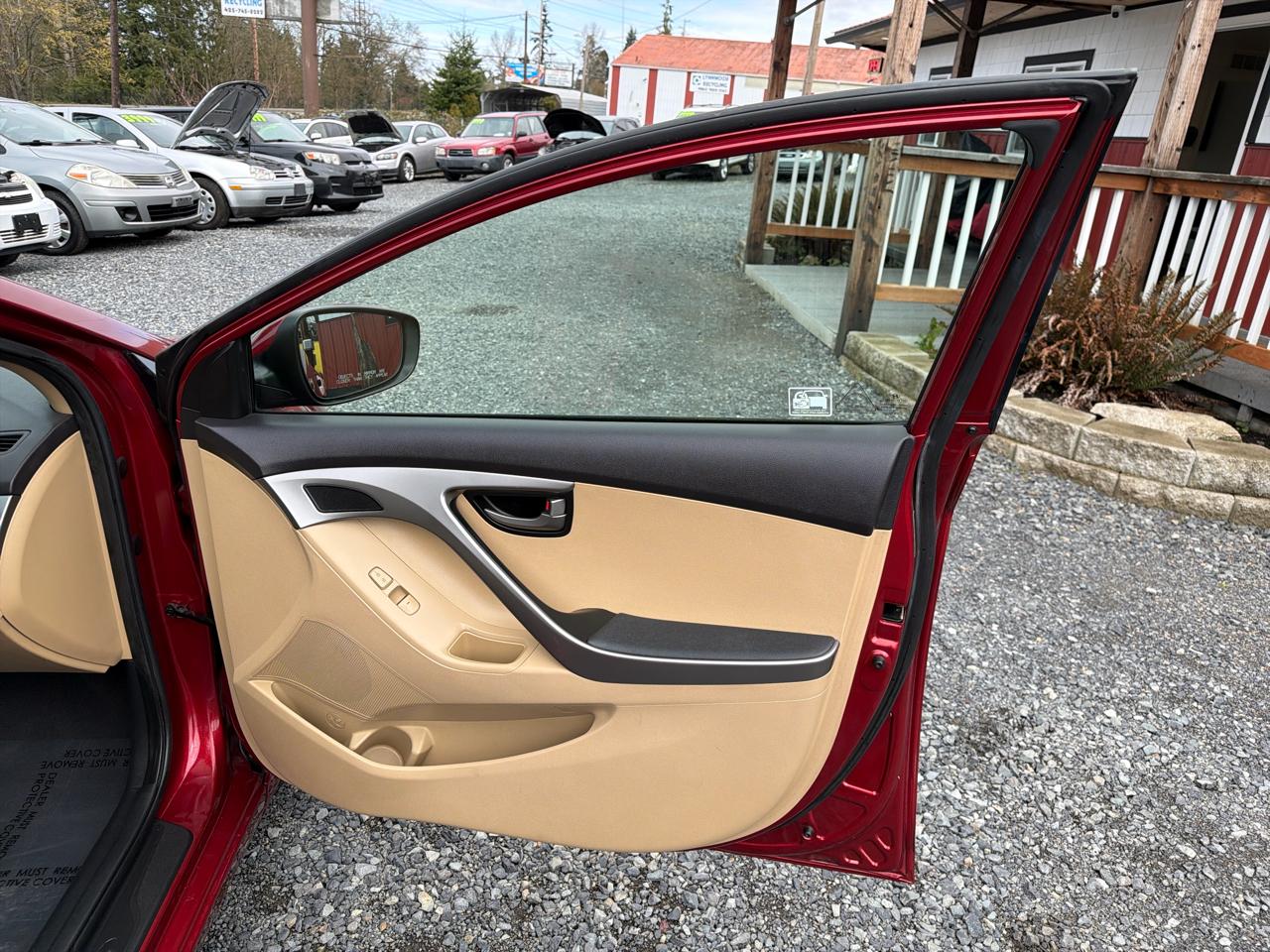 Hyundai Elantra Limited 2013