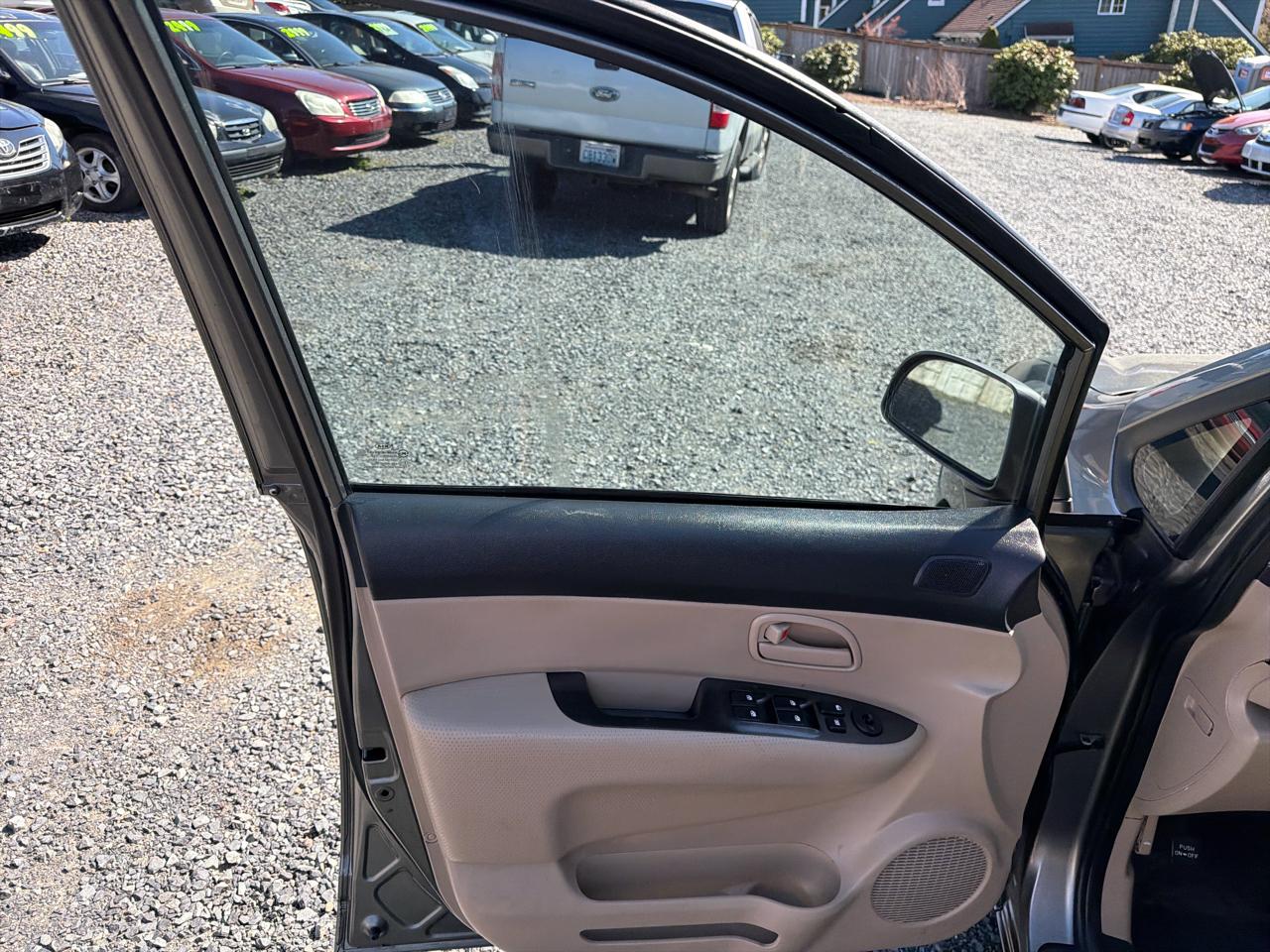 Kia Rondo Base 2009