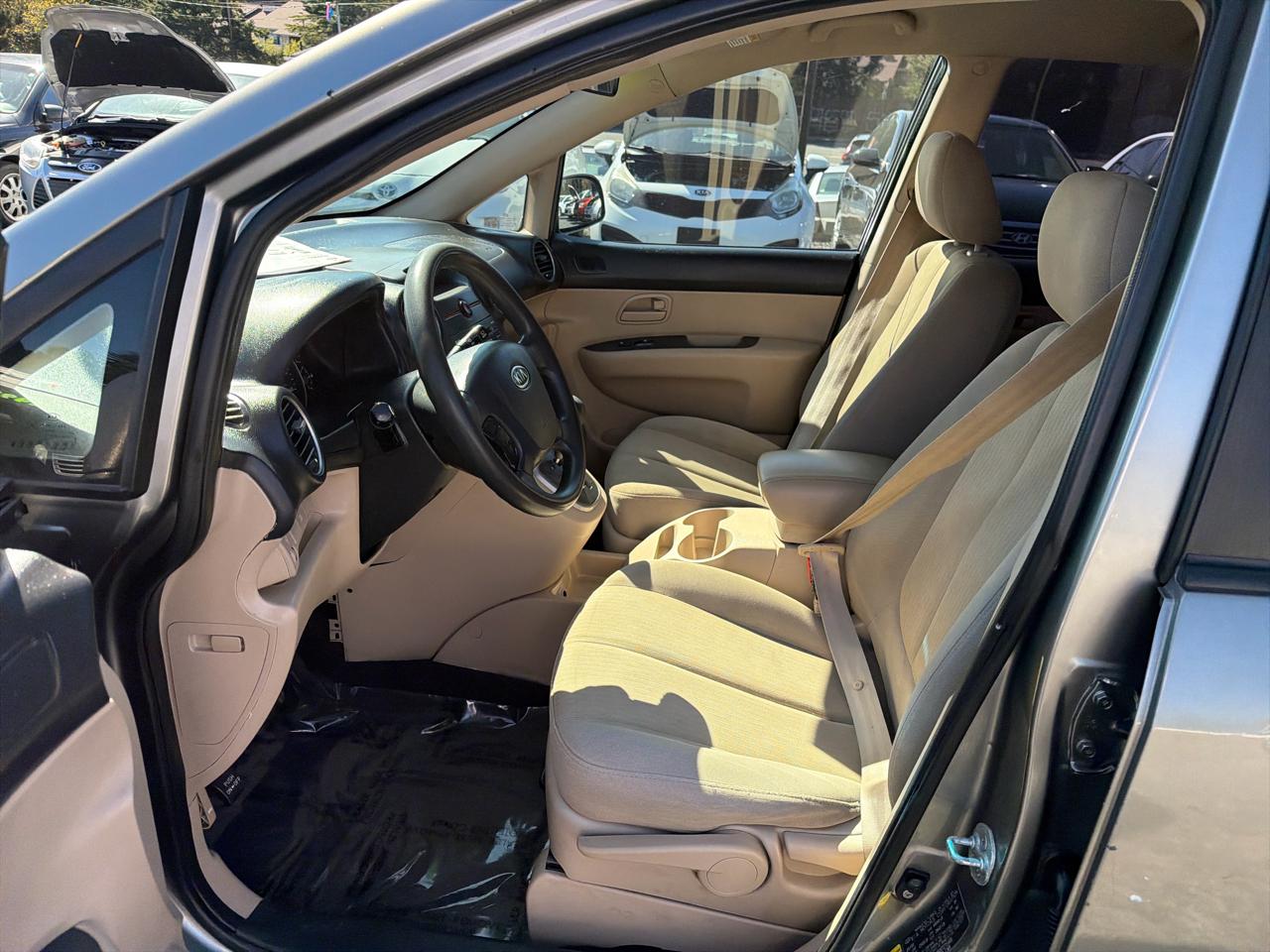 Kia Rondo Base 2009
