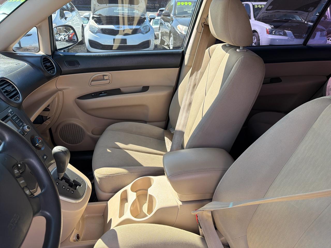 Kia Rondo Base 2009