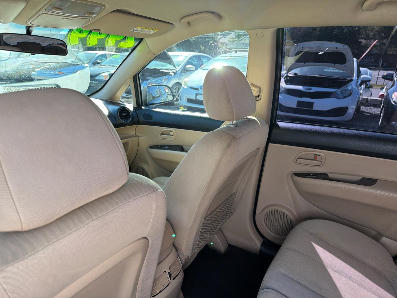 Kia Rondo Base 2009