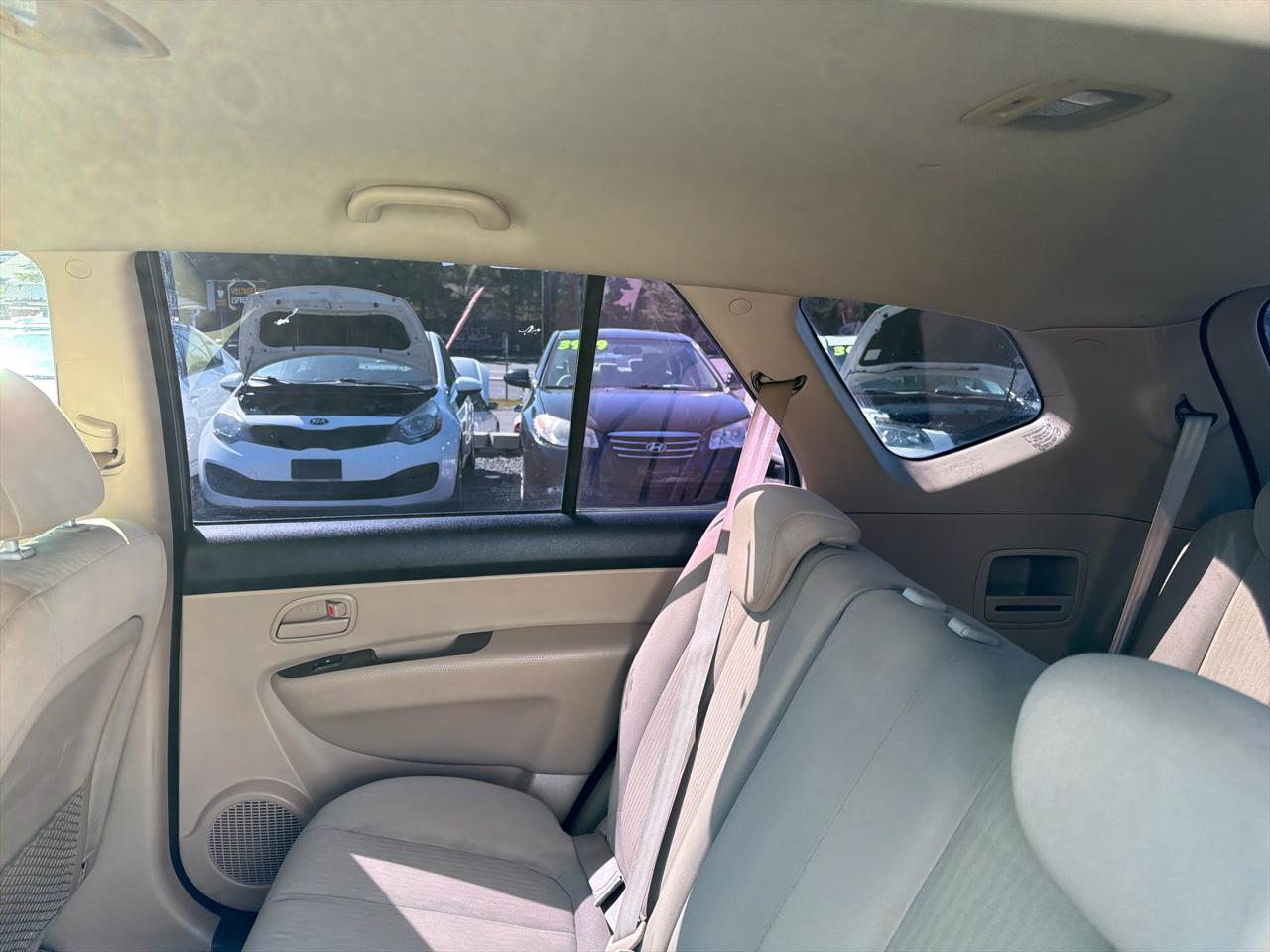 Kia Rondo Base 2009