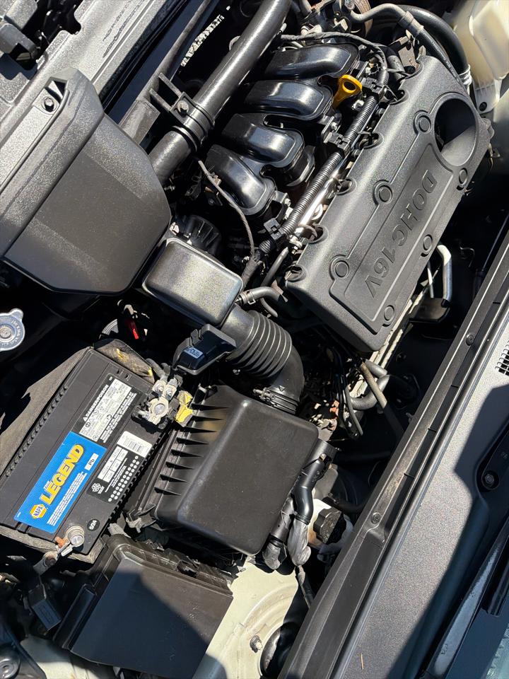 Kia Rondo Base 2009