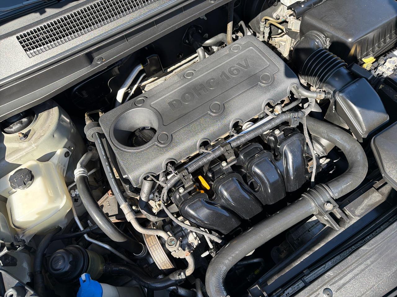 Kia Rondo Base 2009