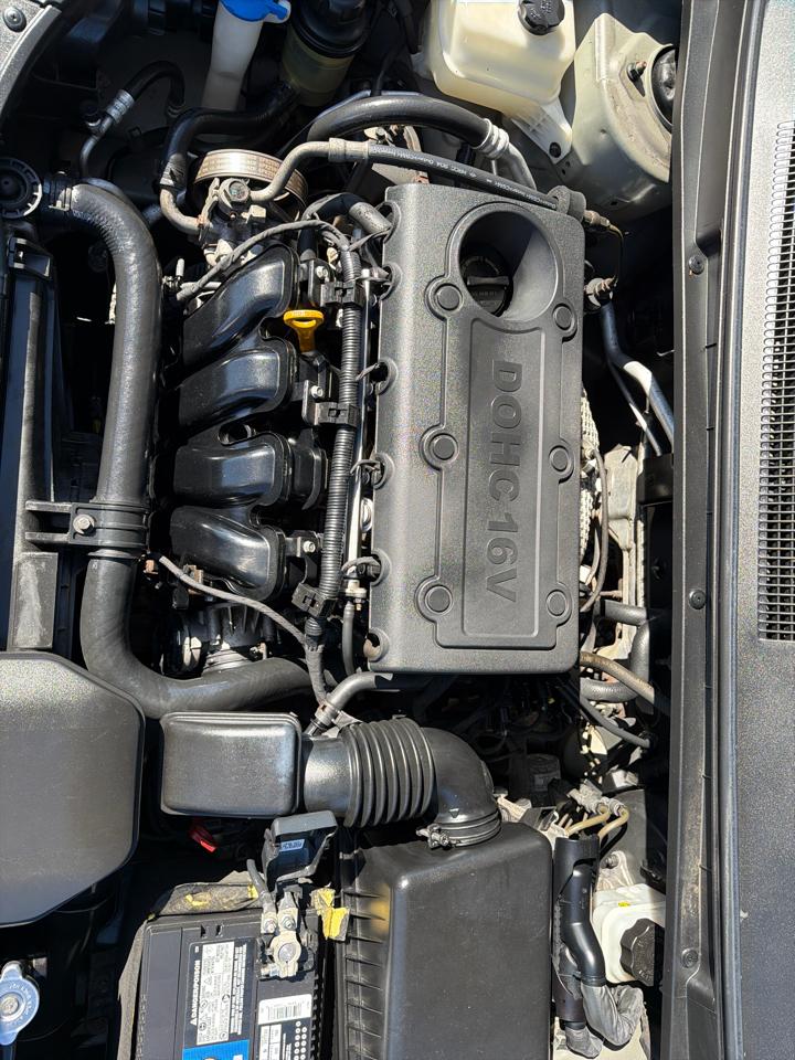 Kia Rondo Base 2009