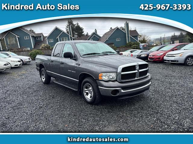 Gray 2004 Dodge RAM 1500 SLT Quad Cab RWD Pickup Truck Rear-Wheel Drive Automatic