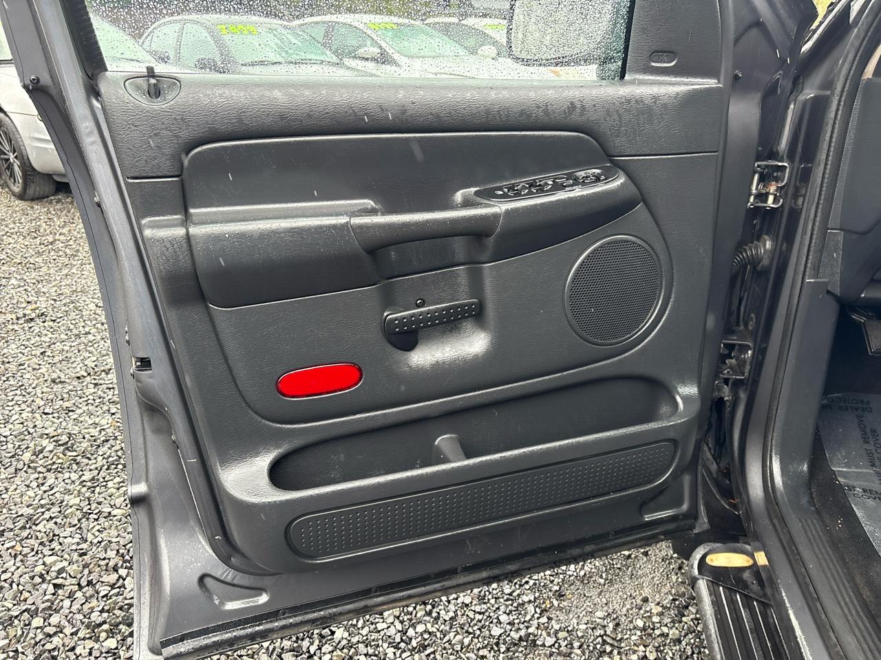 Dodge Ram 1500 SLT Quad Cab 2WD 2004