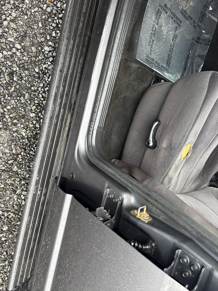 Dodge Ram 1500 SLT Quad Cab 2WD 2004