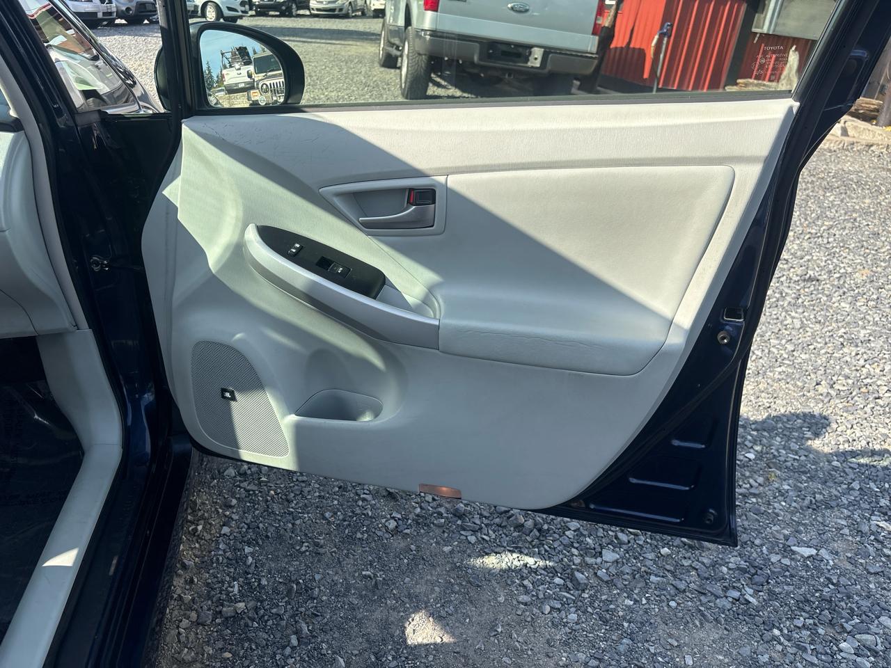 Toyota Prius Prius IV 2013