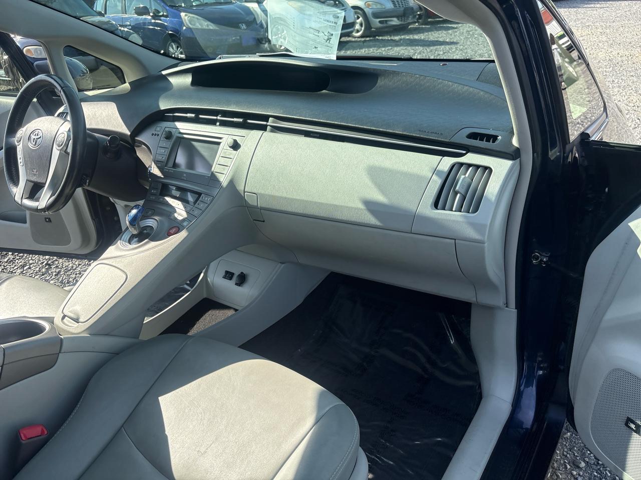 Toyota Prius Prius IV 2013