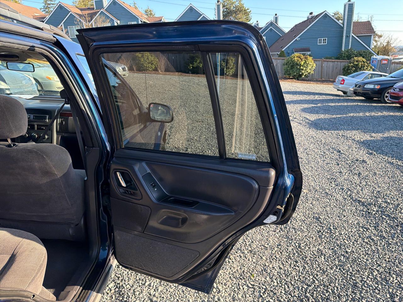 Jeep Grand Cherokee Laredo 4WD 2000
