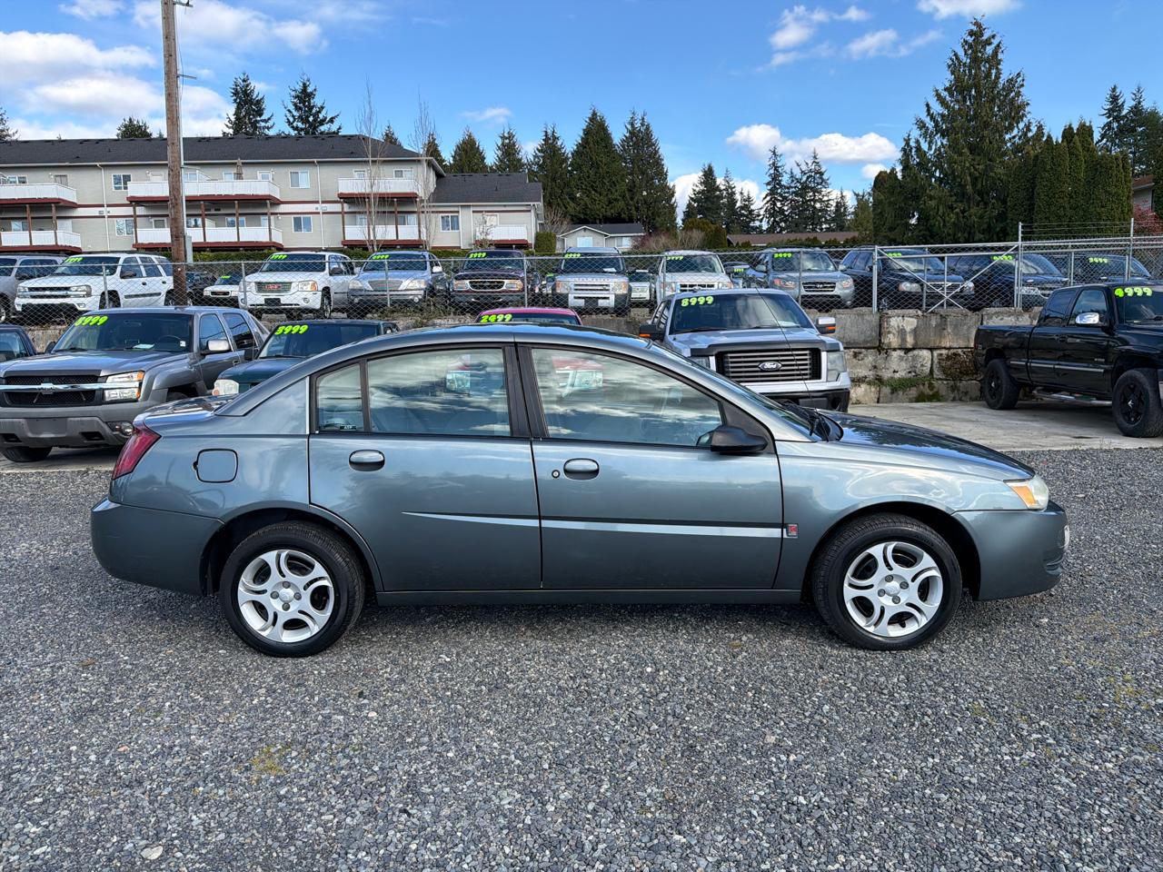 Saturn ION Sedan 2 2004