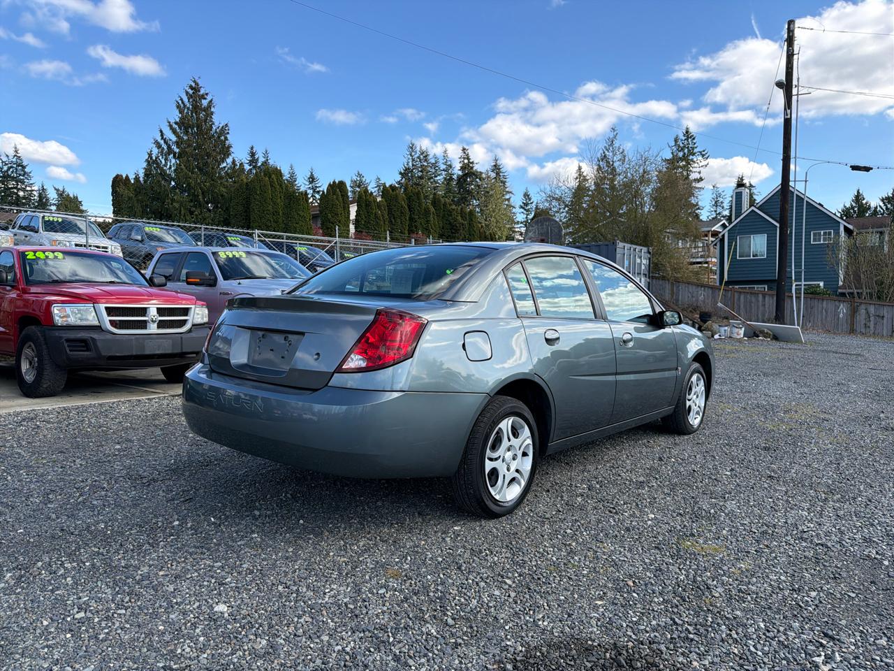 Saturn ION Sedan 2 2004
