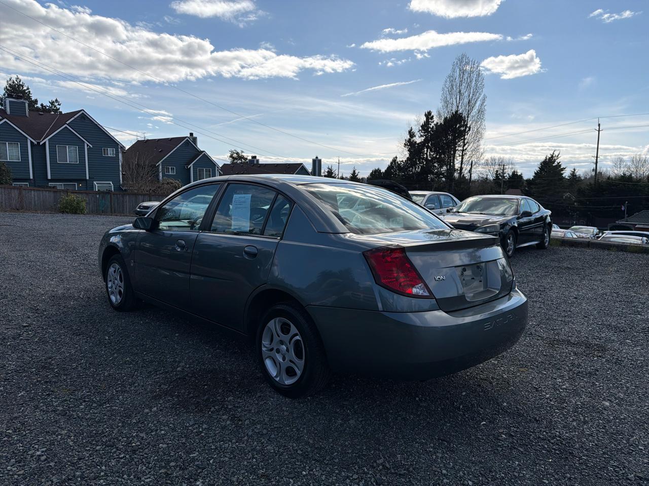 Saturn ION Sedan 2 2004