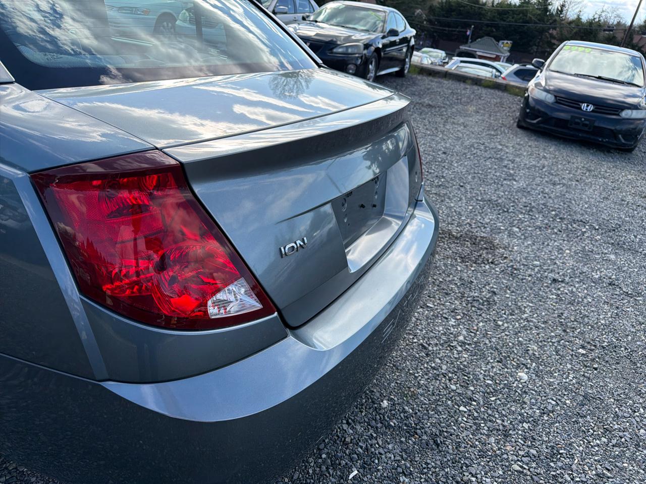 Saturn ION Sedan 2 2004