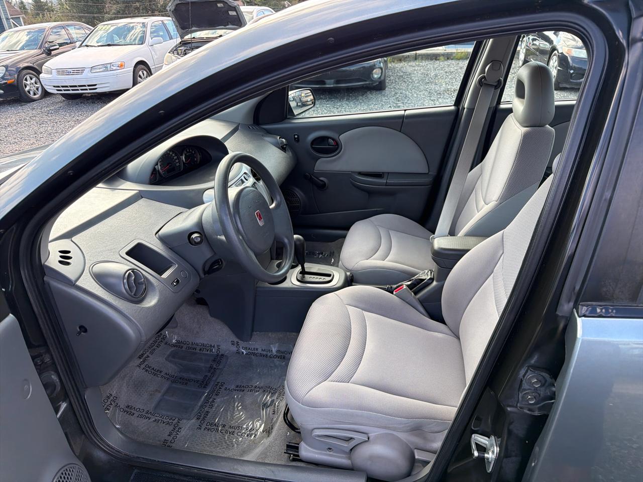 Saturn ION Sedan 2 2004