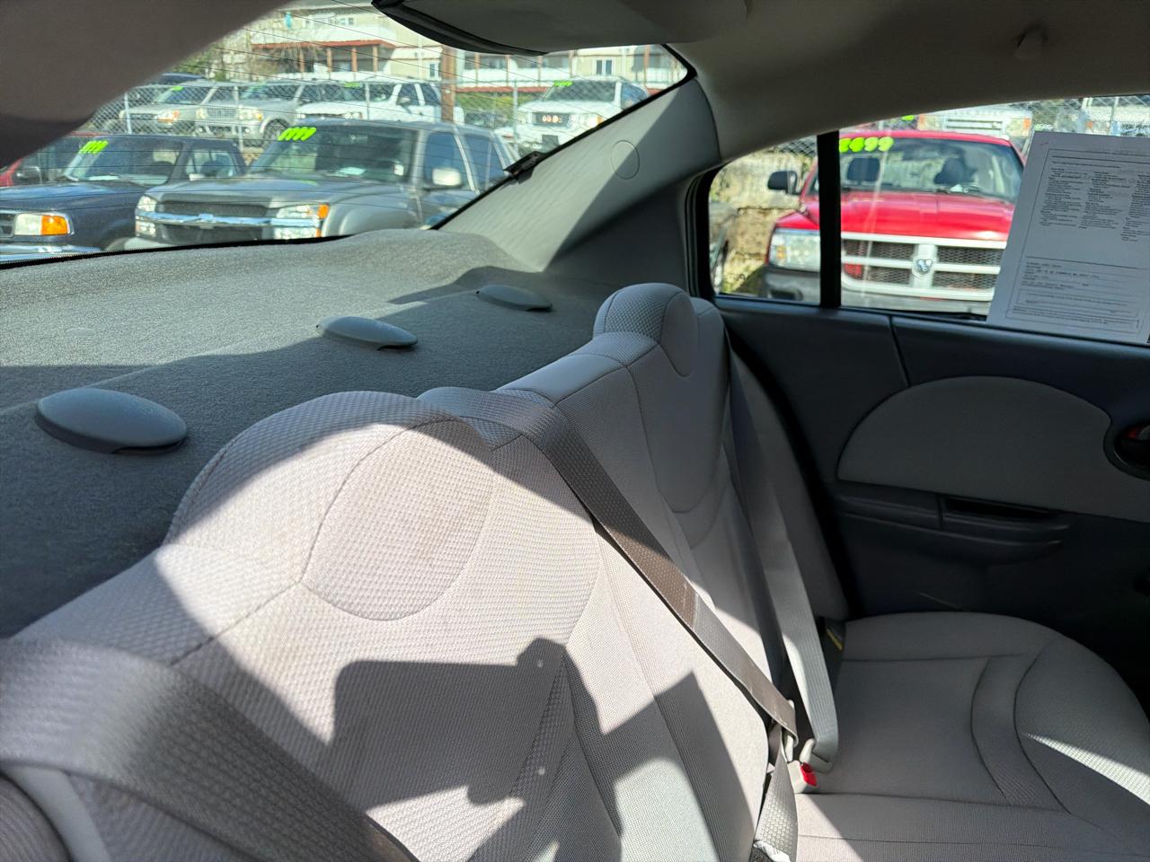 Saturn ION Sedan 2 2004