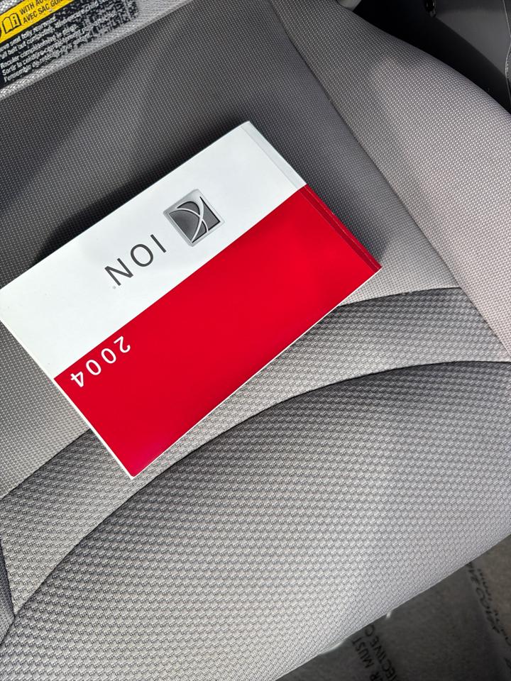 Saturn ION Sedan 2 2004