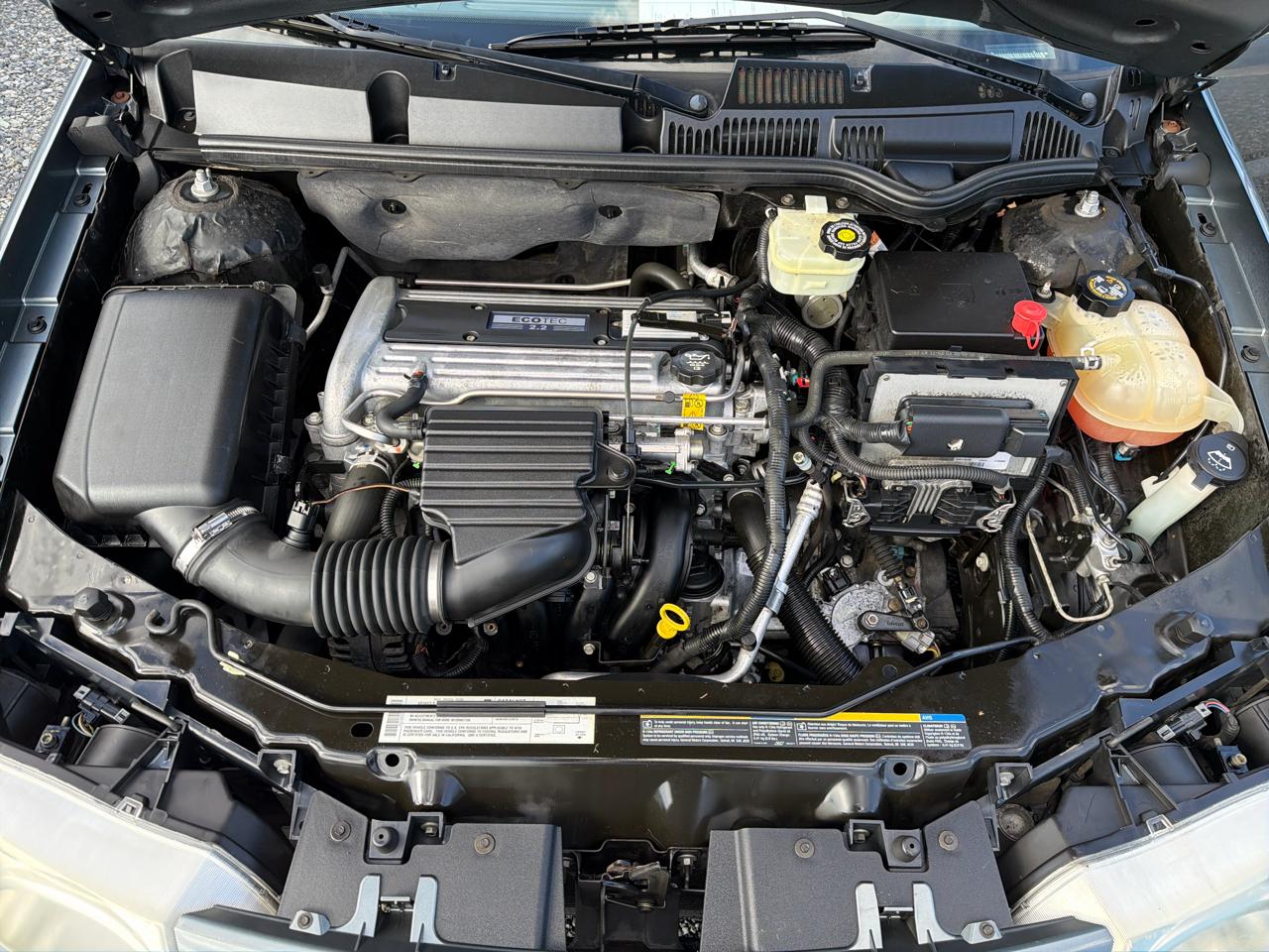 Saturn ION Sedan 2 2004