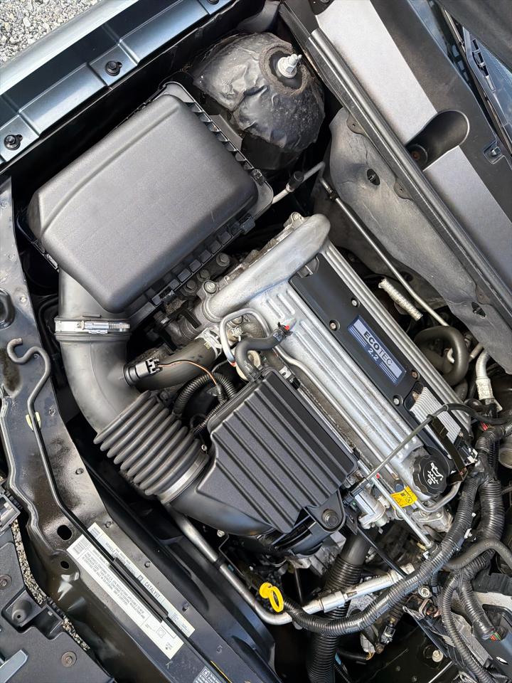 Saturn ION Sedan 2 2004