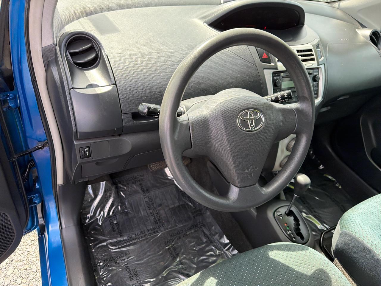 Toyota Yaris 3-Door Liftback 2007